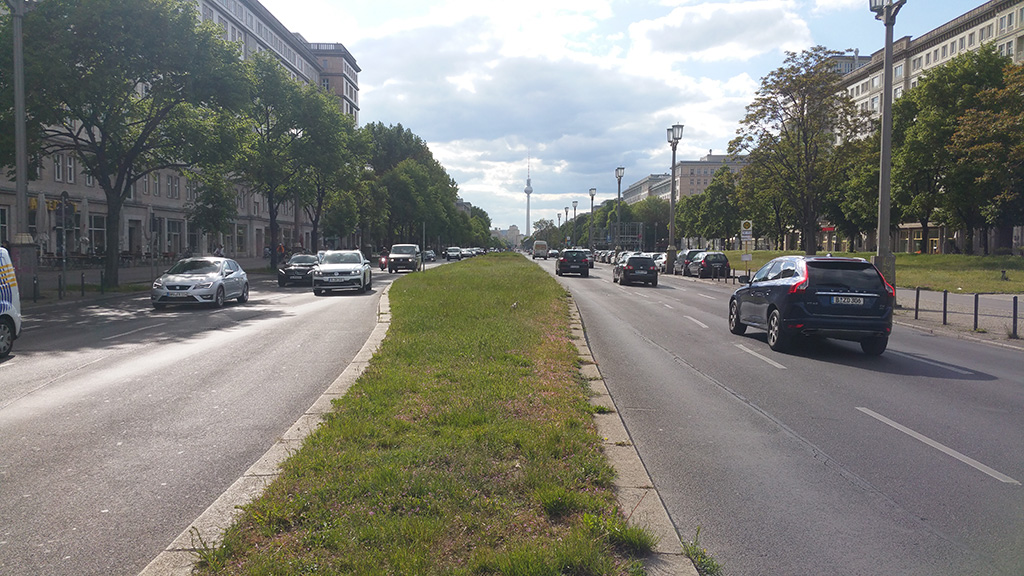 Karl-Marx-Allee im Jahr 2010