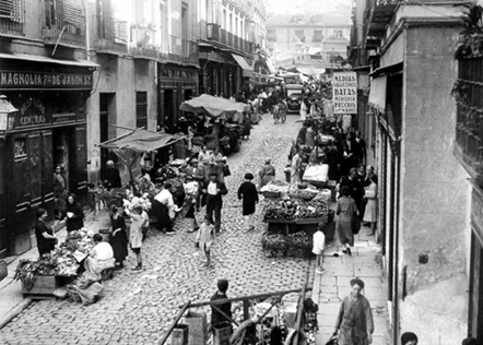 Typische Nutzung der Straße Anfang des 20. Jahrhunderts